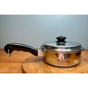 Saladmaster  Stainless Steel 8 inch( 2 quart)  Skillet/ Sauce Pan  with Vapo Li